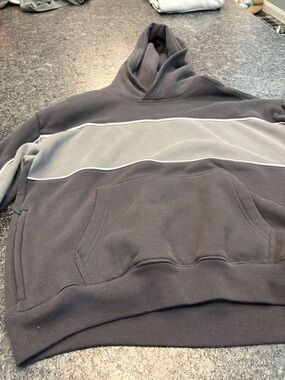 Hollister Men's Two-Tone Hooded Sweatshirt in Charcoal and Light Gray